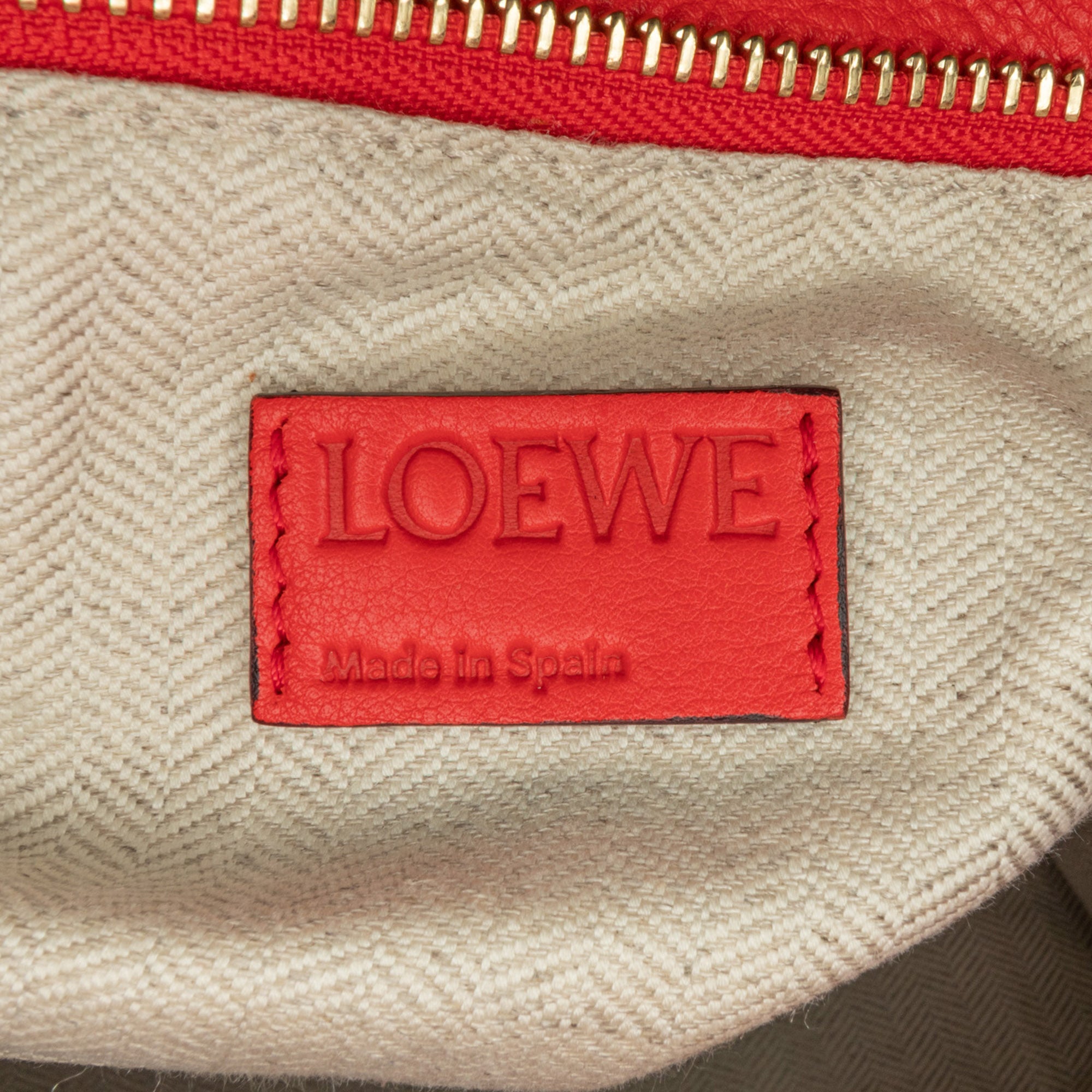 Loewe Puzzle Bag Medium Red Calfskin